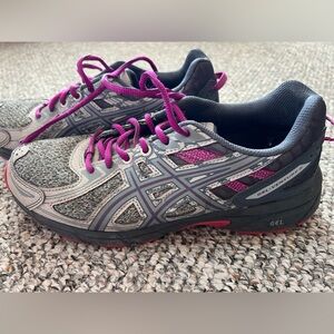 Practically new ASICS